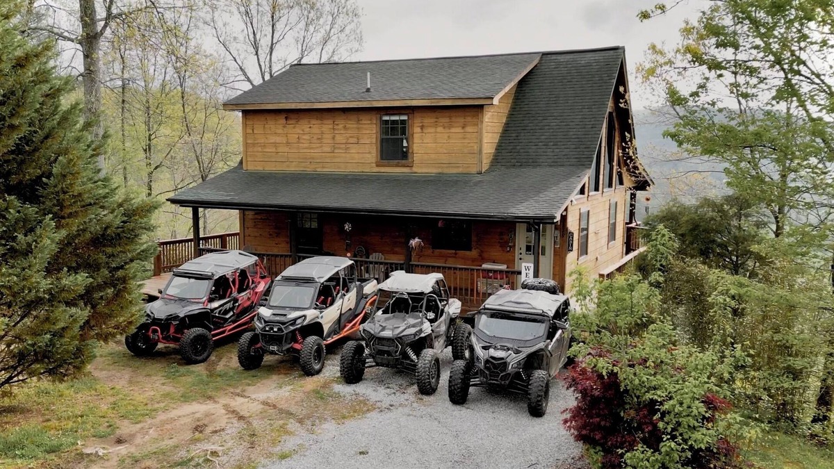 Helenwood House | Lazy Bear Cottage-No Cleaning Fees & direct access to Brimstone