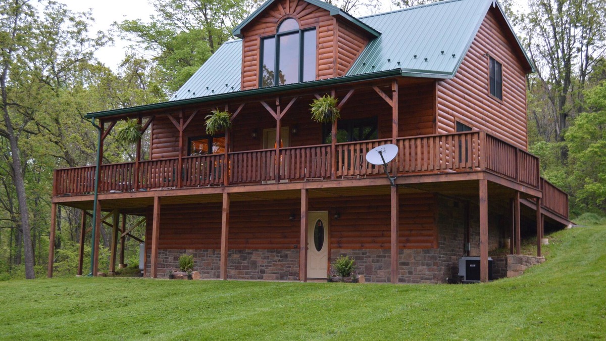 Luray Cabin | Lazy Bear Lodge VA