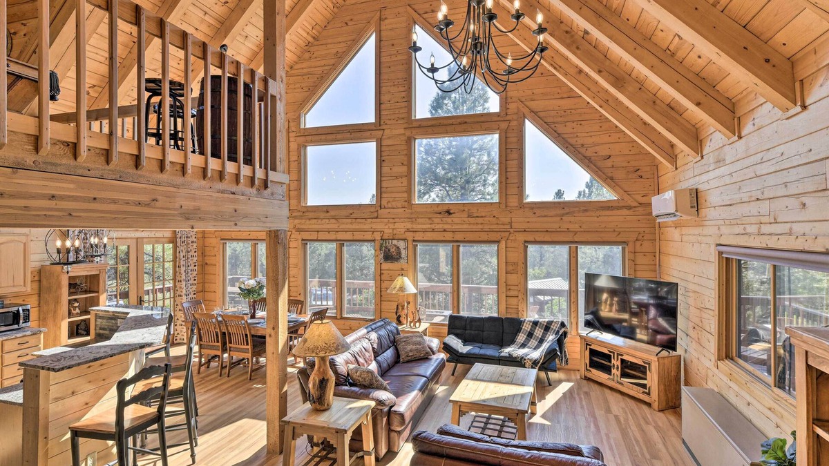 Pagosa Springs Cottage | Lazy Beaver Lodge Pagosa Cabin w/Deck, Fire Pit