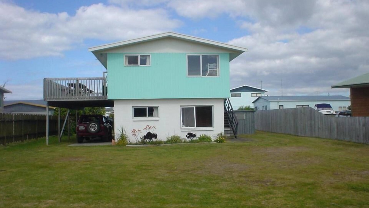 Whangamata House | Lazy Days (at Whangamata)