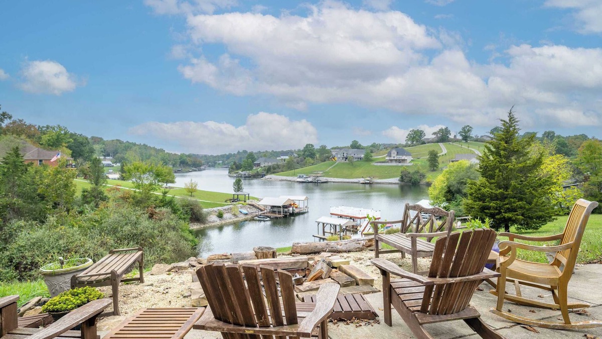 Williamstown House | Lazy Days – Waterfront for 12!