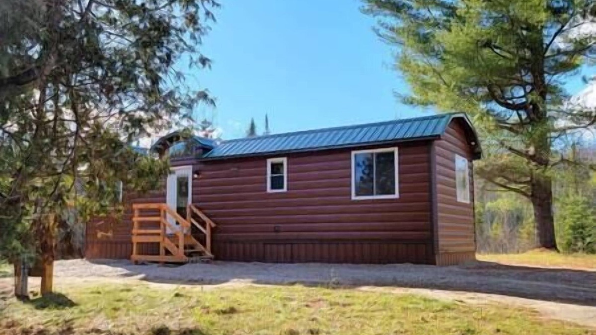 Malone Cabin | Lazy Deer - Cabin on 50 acres w/Hot Tub and mountain view
