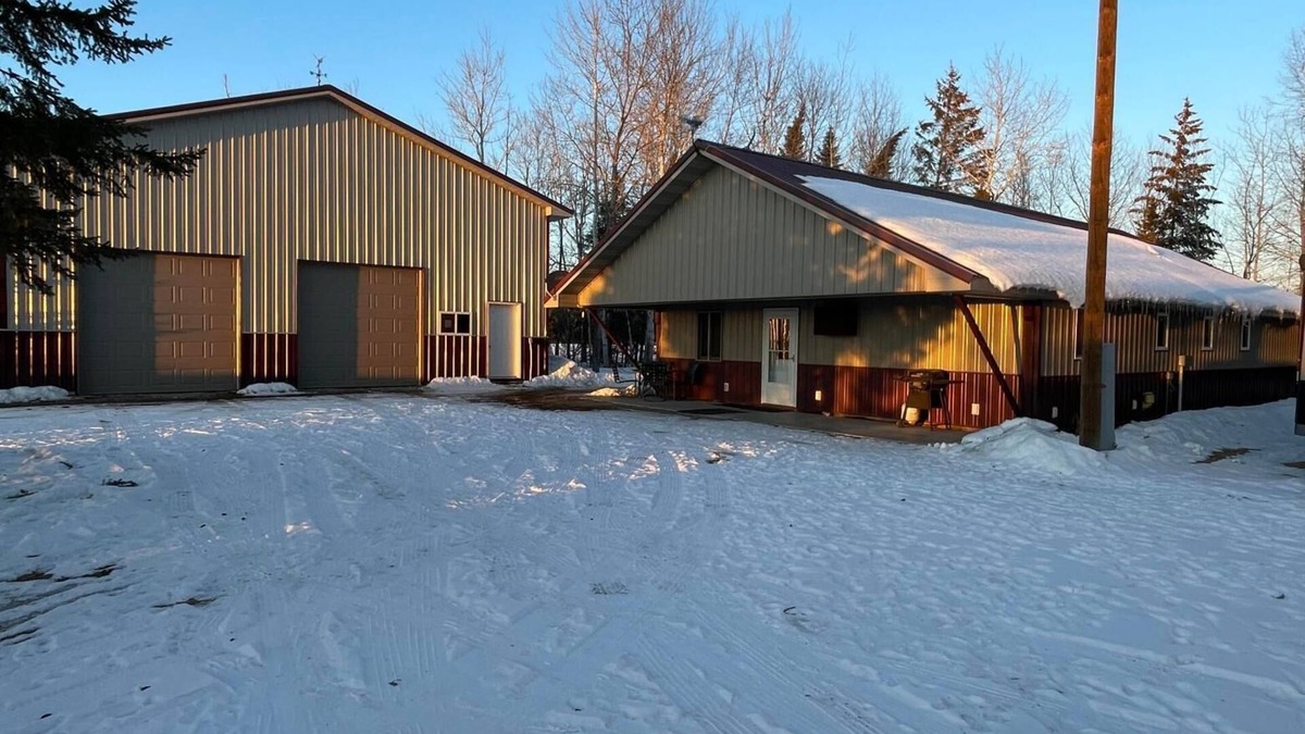 Baudette House | Lazy Fox Lodge, Lake of the Woodsn