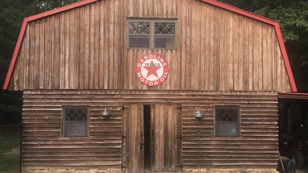 Cascade House | Lazy Hog Inn