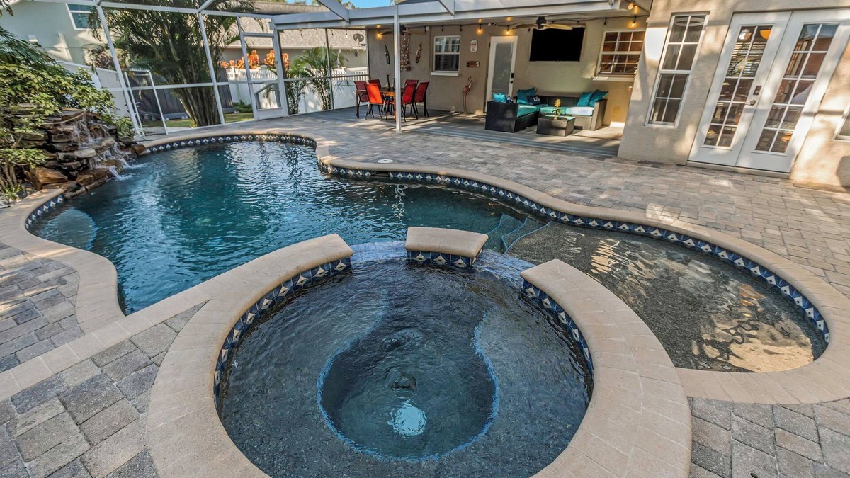 Safety Harbor House | Lazy Lizard Villa! With Heated Pool/Spa/Waterfall. Safety Harbor FL