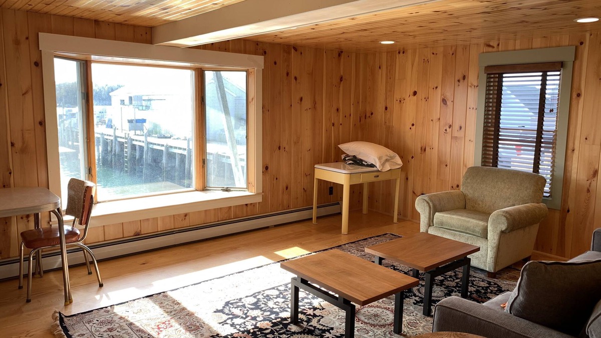 Friendship Apartment | Lazy Lobster Cottage