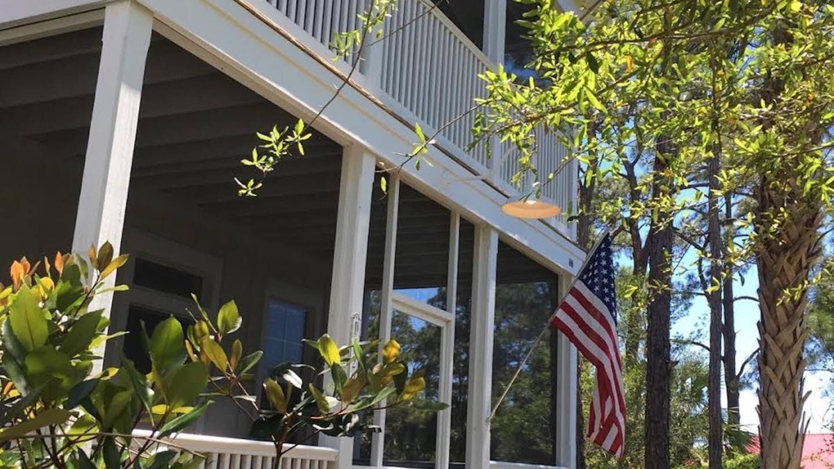 Port St. Joe Cottage | Lazy Lou. Low Rates for Sept. 4 Bedroom+4.5 Bath+Screen Porches+Pools+Hot Tub.