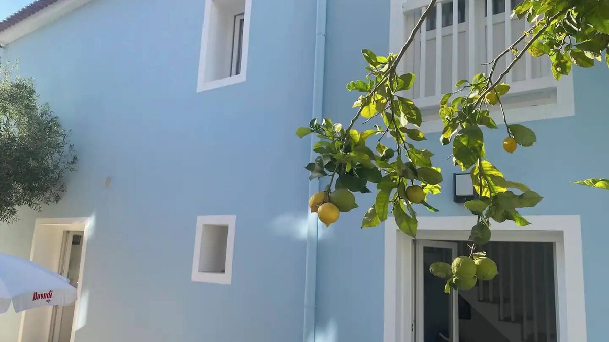 Setubal House | LazyDaze!