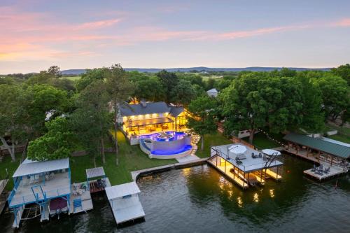 Kingsland House | LBJ Lodge Concierge Services