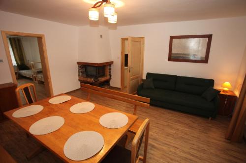 Walne Apartment | Leśniczówka Wigierskiego Parku Narodowego w Maćkowej Rudzie