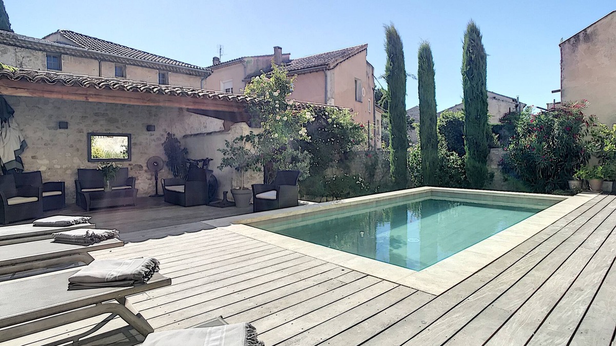 Pernes-les-Fontaines House | Le 115, air-conditioned town house with interior courtyard and swimming pool