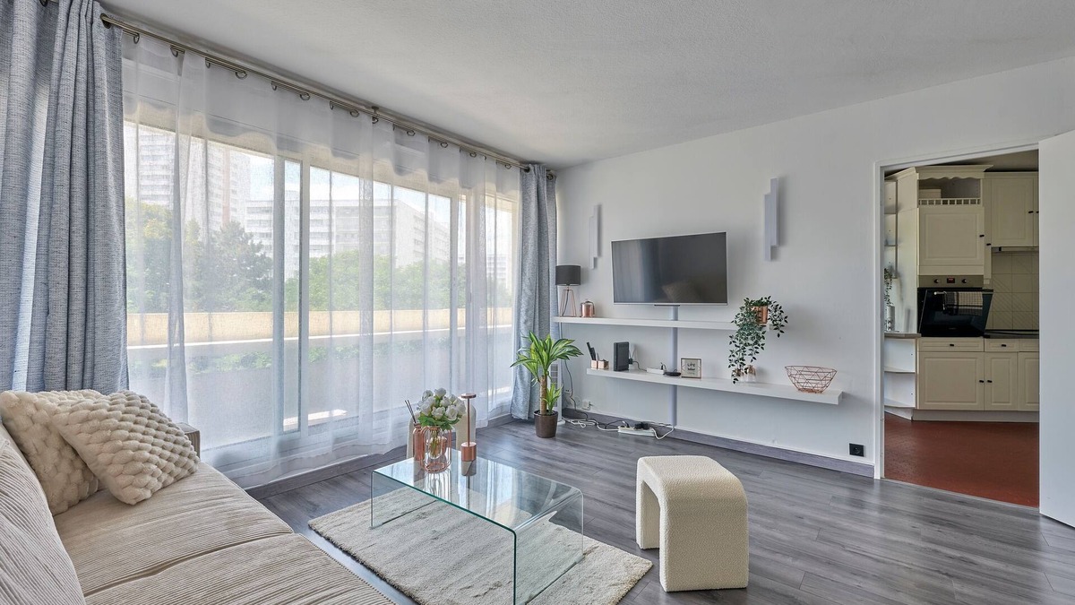 Rosny-sous-Bois Apartment | Le 13 Myosotis - 10min du métro