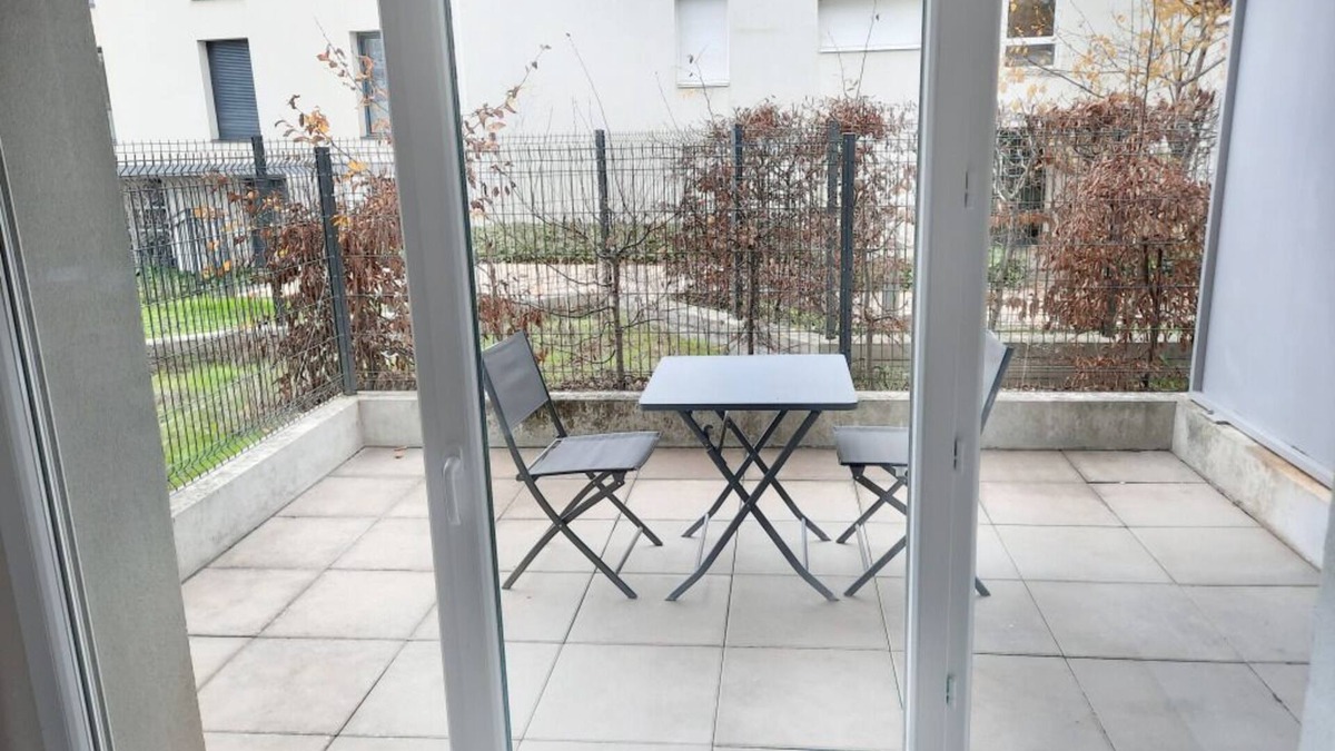 Pouilly Apartment | Le 18 - Apt 2 Persons, with terrace
