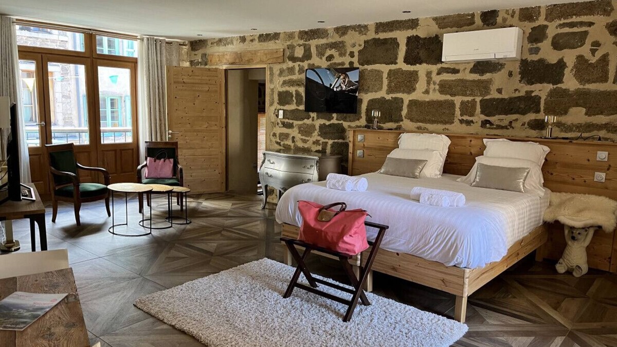 Langeac Hotel | Le 19 - Suite 19 | 50m2 | Historic Center | Air Conditioning