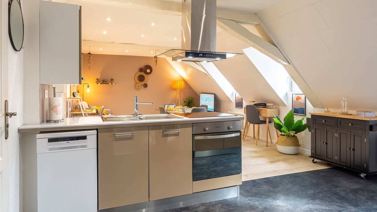 Montbeliard Apartment | Le 32gregimmoappart'hôtel