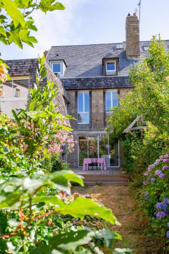 Avranches Bed & Breakfast | Le 74