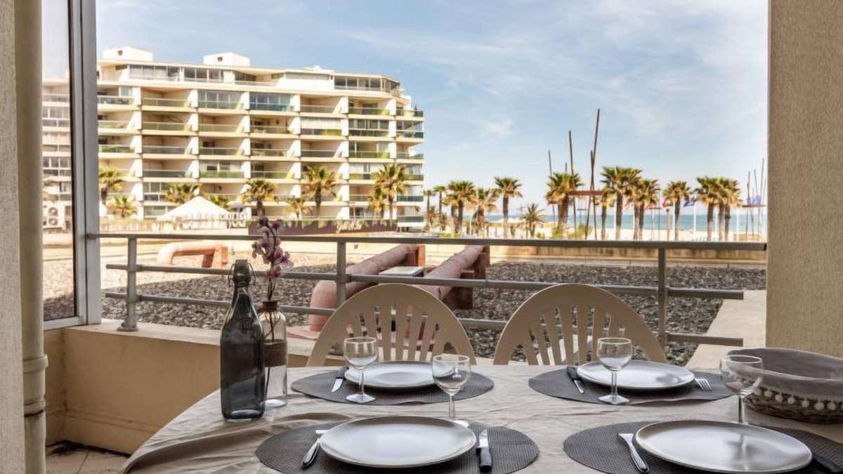 La Cote Radieuse Apartment | Le Beach by Interhome
