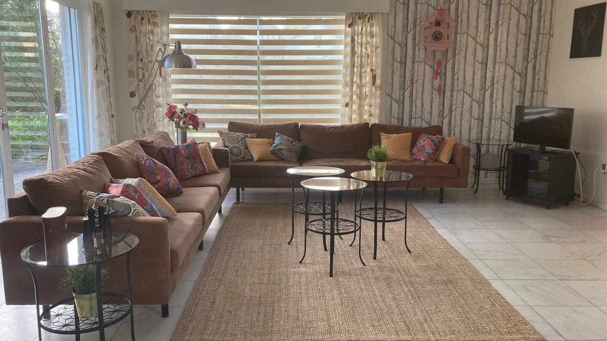 Noiseux Villa | Le Beau Souvenir, Noiseux