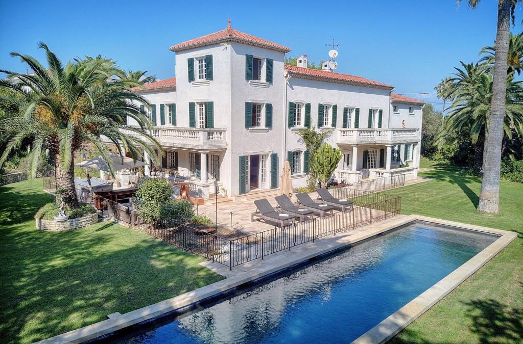 Antibes Villa | LE BEAUVERT Belle Epoque luxury villa of 500 m2 with pool