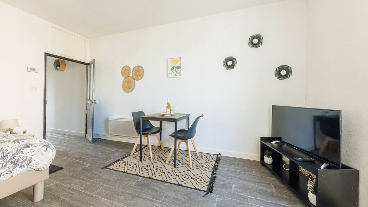Montlucon Apartment | Le Bien être - Proche Gare