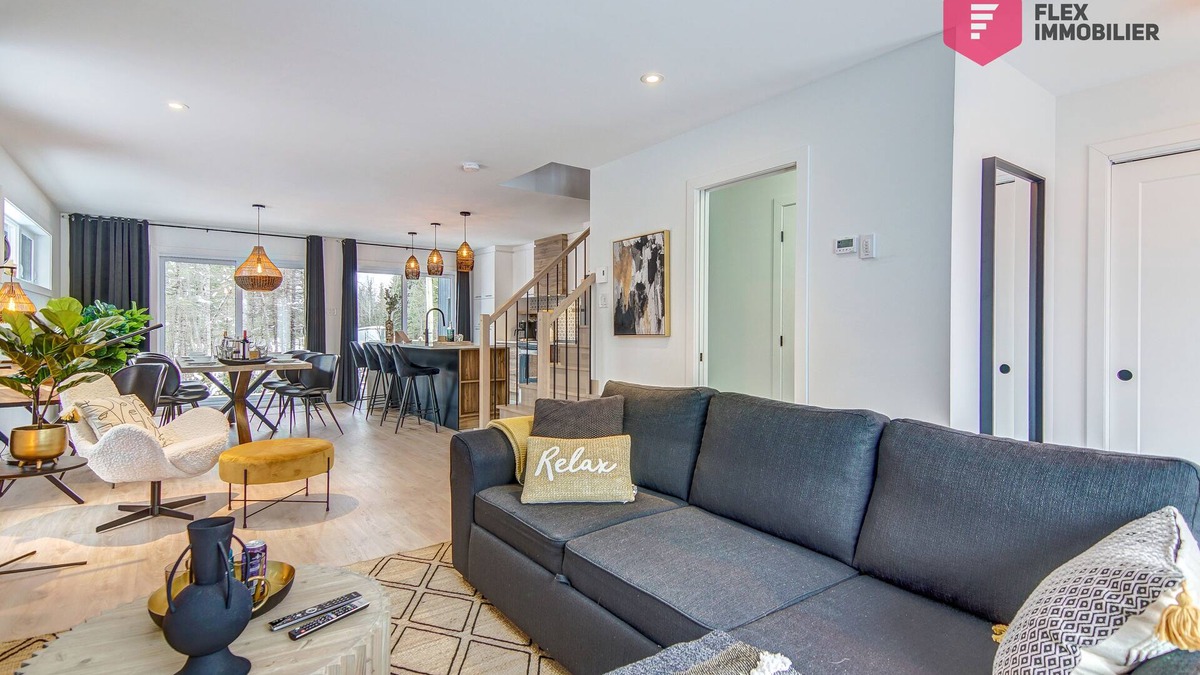 Pont-Rouge Ski Chalet | ⭐ Le Blanc Bouleau de Portneuf 🌳 Private Hot tub Pool Sauna Billiards Trails ⭐