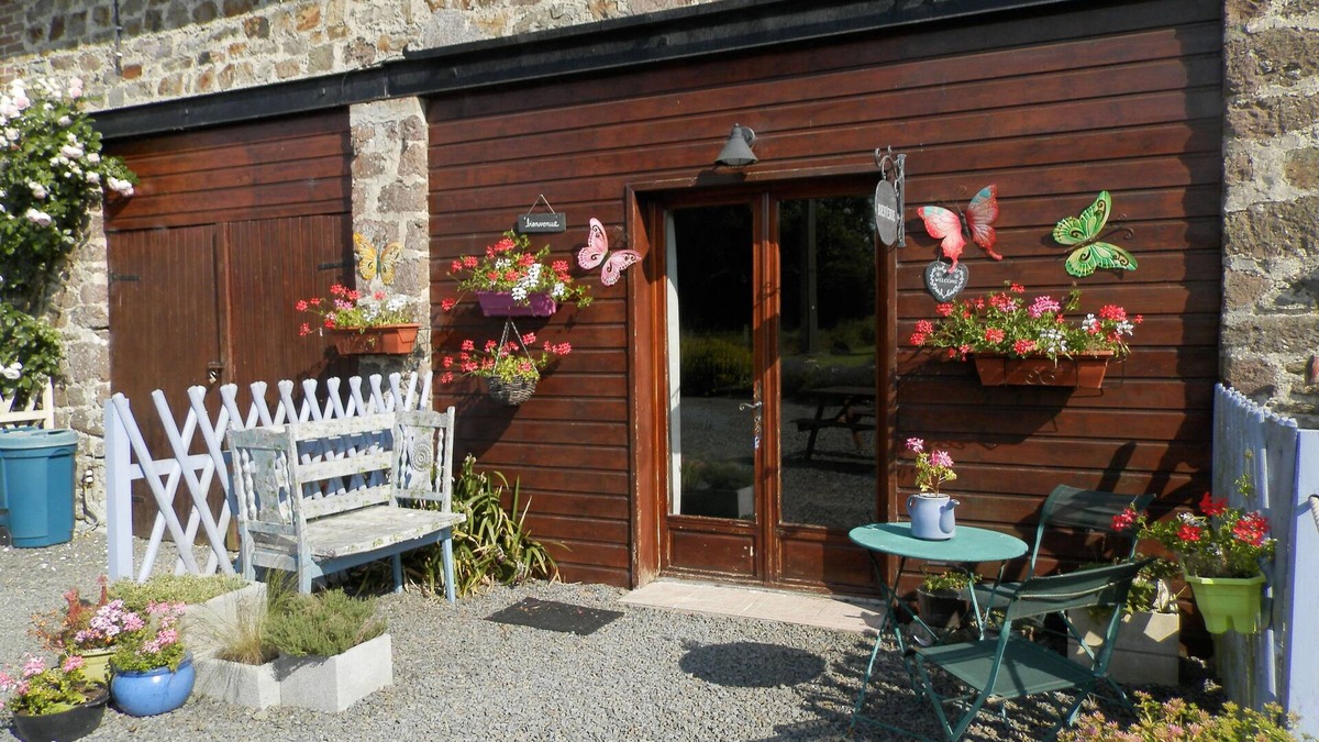 Le Guislain Cottage | Le Bleuet-A Gite in the Beautiful Normandy Countryside for Families and Couples