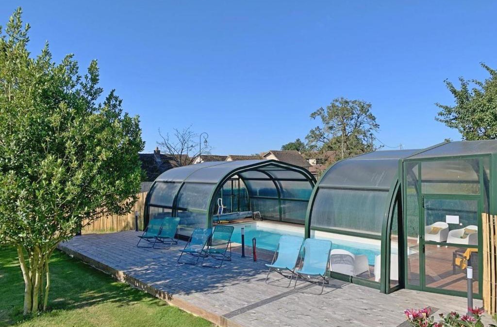 Bois-Jerome-Saint-Ouen Bed & Breakfast | Le Bois aux Cerfs