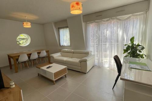 Saint-Julien-en-Genevois Apartment | Le Bois Gentil - Grand appartement familial, proche de Genève et du Palexpo