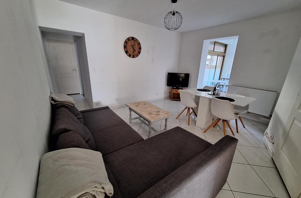 Auxonne Apartment | Le-bon-appart de plain-pied avec terrasse