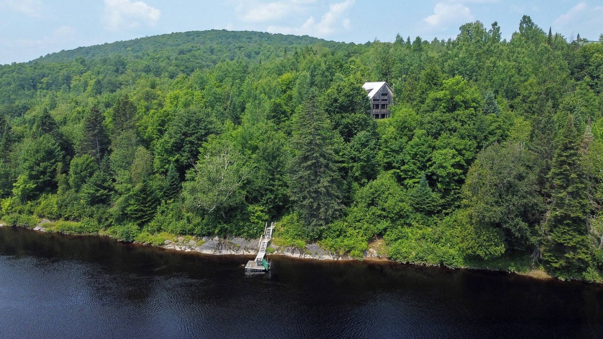 Mauricie Ski Chalet | Le Bon Vingt | AC | Veranda | Canoe & SUPs | Firepit