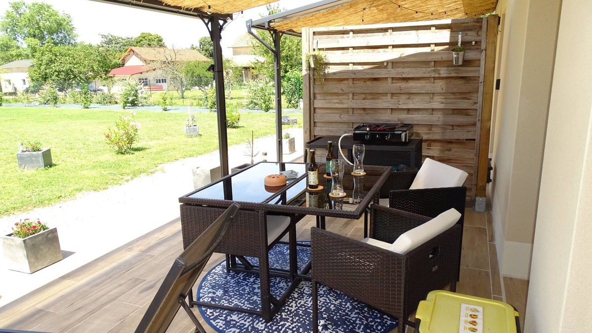 Cuisery Apartment | Le Bouchon, Studio de 30 m² Climatisé de Plein Pieds Proche de Tournus
