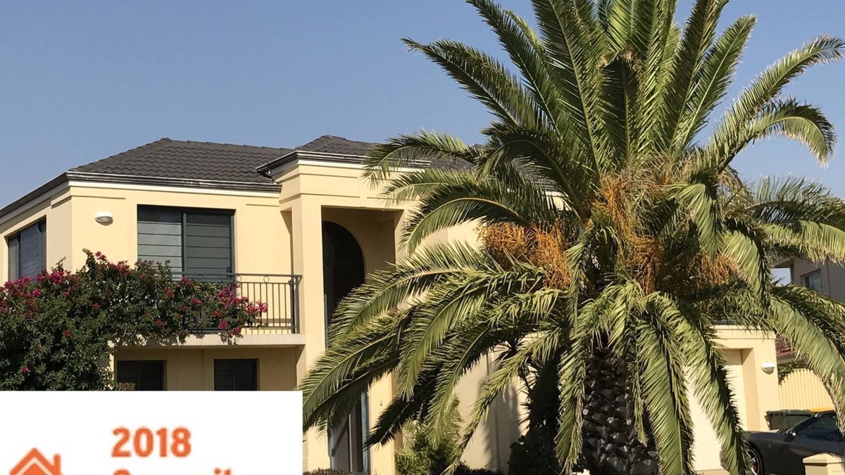 Quinns Rocks House | Le Boulevard - Stroll to the Beach!