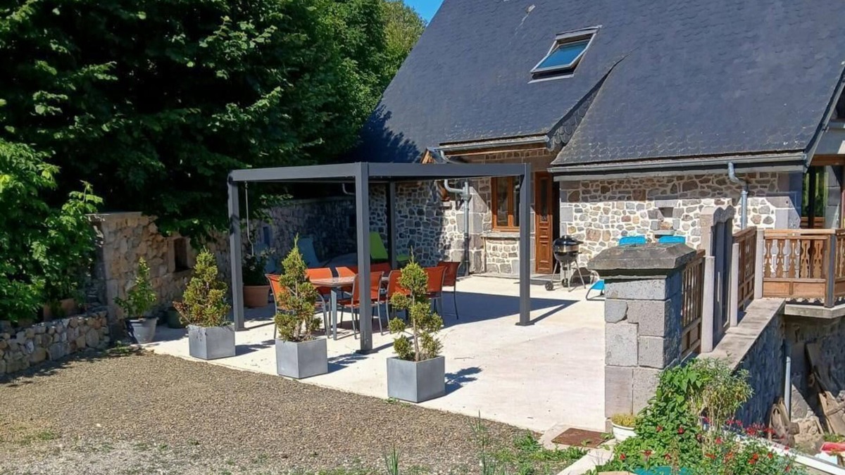 La Bourboule House | Le Buron de la Roche Vendeix
