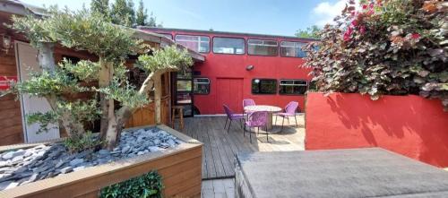 Clecy House | Le Bus