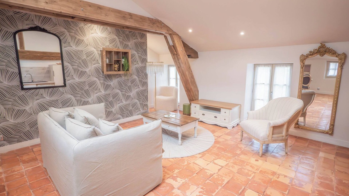Caux Apartment | Le Cadran Solaire, Gîte Intimiste Haut de Gamme Avec Piscine et Sauna, à Pézenas