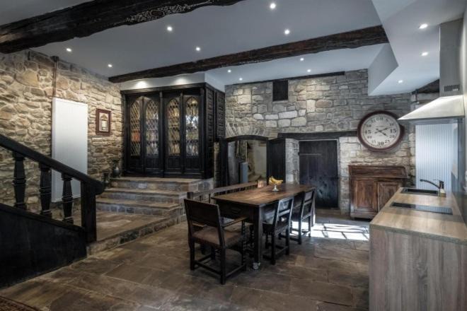 Monesties House | LE CANDEZE