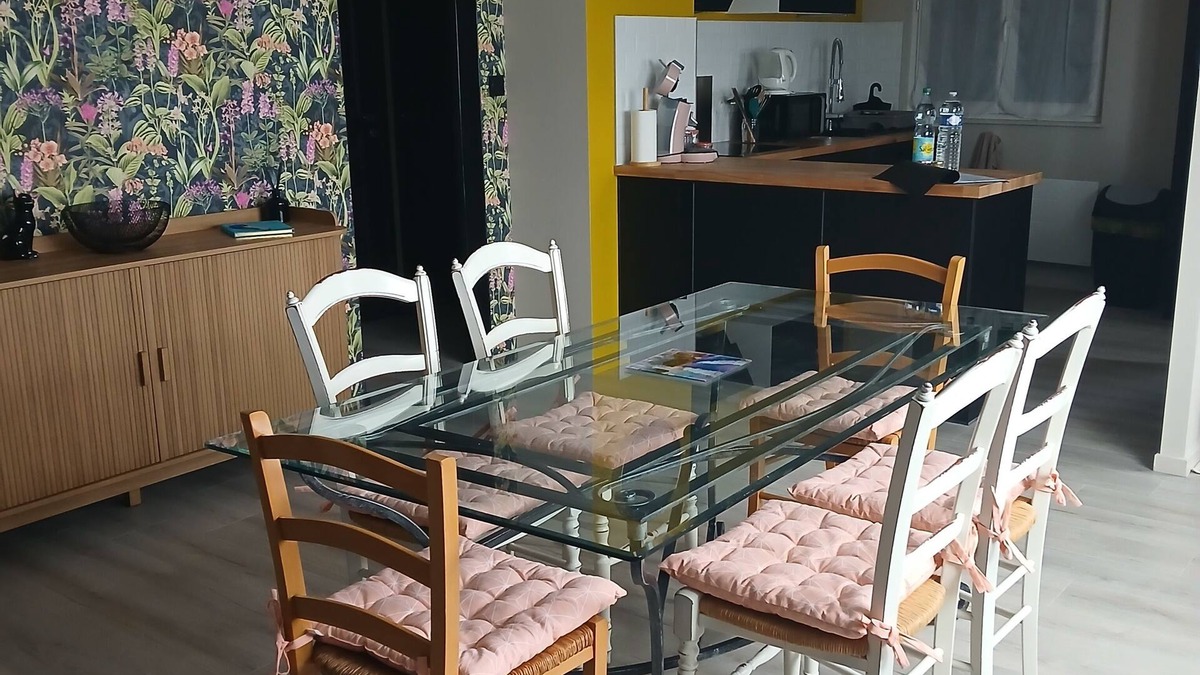 Autun House | Le Cat'Etoiles- Gîte for 6 people.