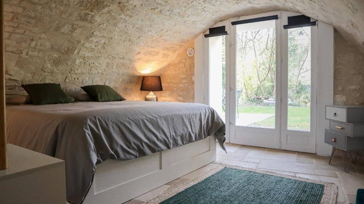 Senlis House | Le Cerf- Le Charme de la Campagne à 5 mn à Pied du Centre Ville Historique