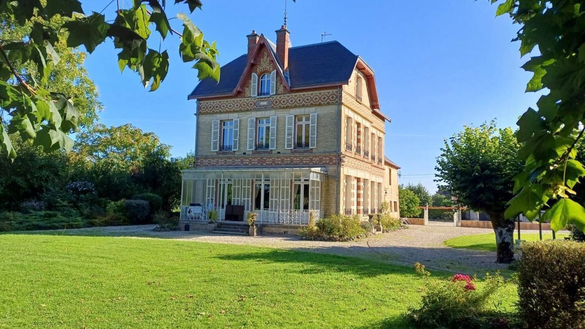 Les Bordes-Aumont House | Le Château des Bordes