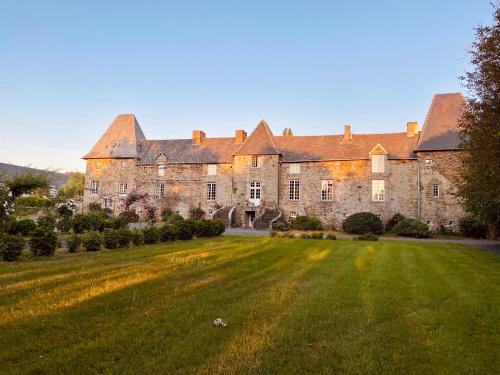 Hebecrevon House | Le Château de la Roque Hôtels