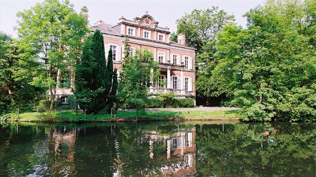 Lillers Bed & Breakfast | Le Château de Philiomel