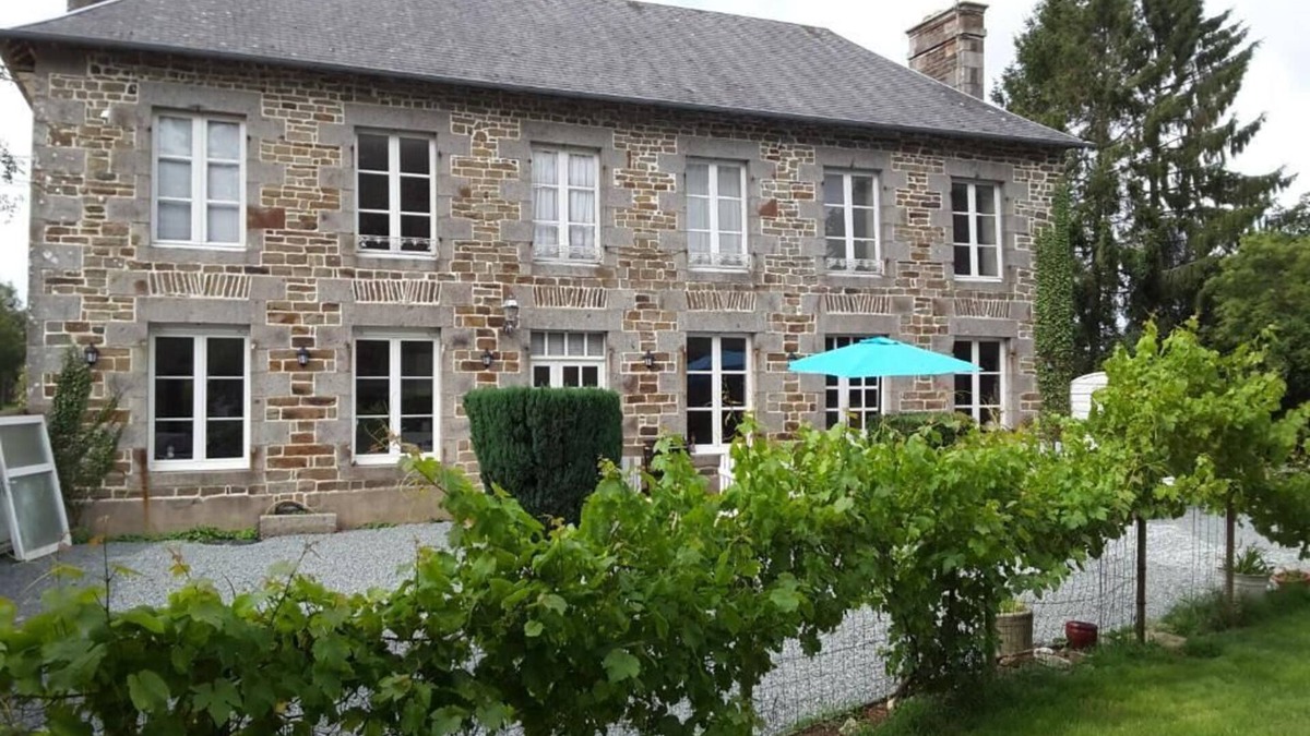 Le Loreur Bed & Breakfast | Le château du bonheur(swimming pool, sauna, jacuzzi, massage)