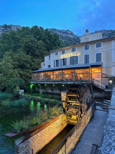 Fontaine-de-Vaucluse Apartment | Le Château Olive et Raisin