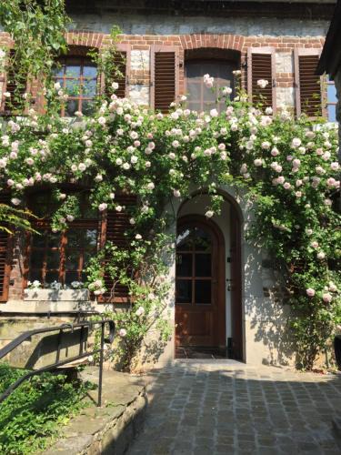 Wanze House | Le Chénia
