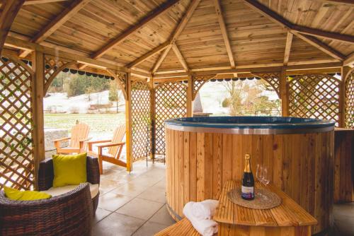 Soubey Ski Chalet | Le Chalet Bed&Bath -Chez Les Alfreds
