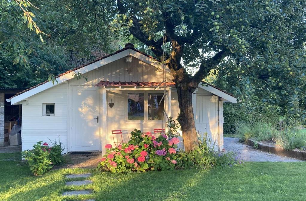 Beuvry-la-Foret Bed & Breakfast | LE CHALET de LA LONGERE