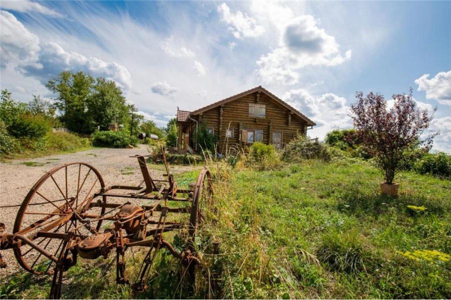 Berviller-en-Moselle House | Le Chalet du Chemin et sa Roulotte