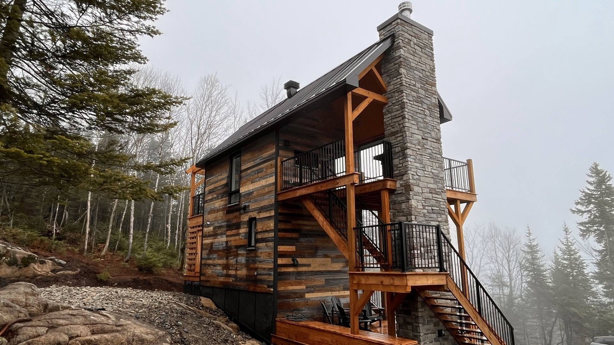 Lac Beauport Ski Chalet | Le Chamonix : Tiny house in nature (CITQ : 310190)