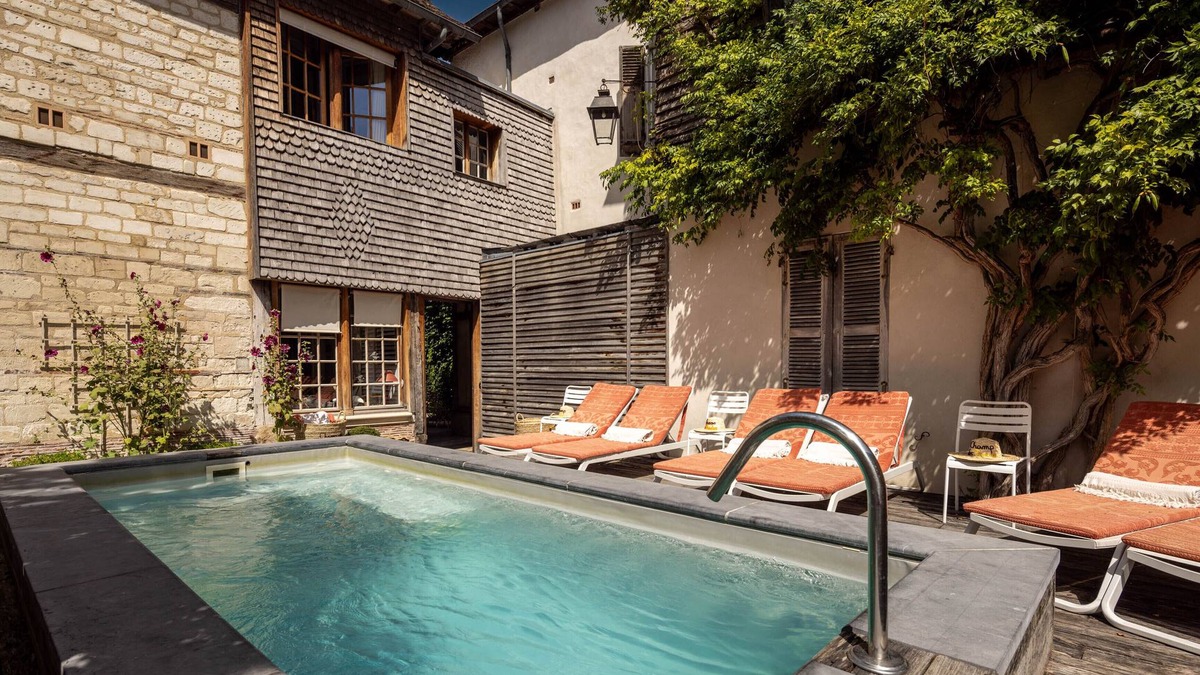 Old Town Hotel | Le Champ des Oiseaux Hôtel & Spa 4*