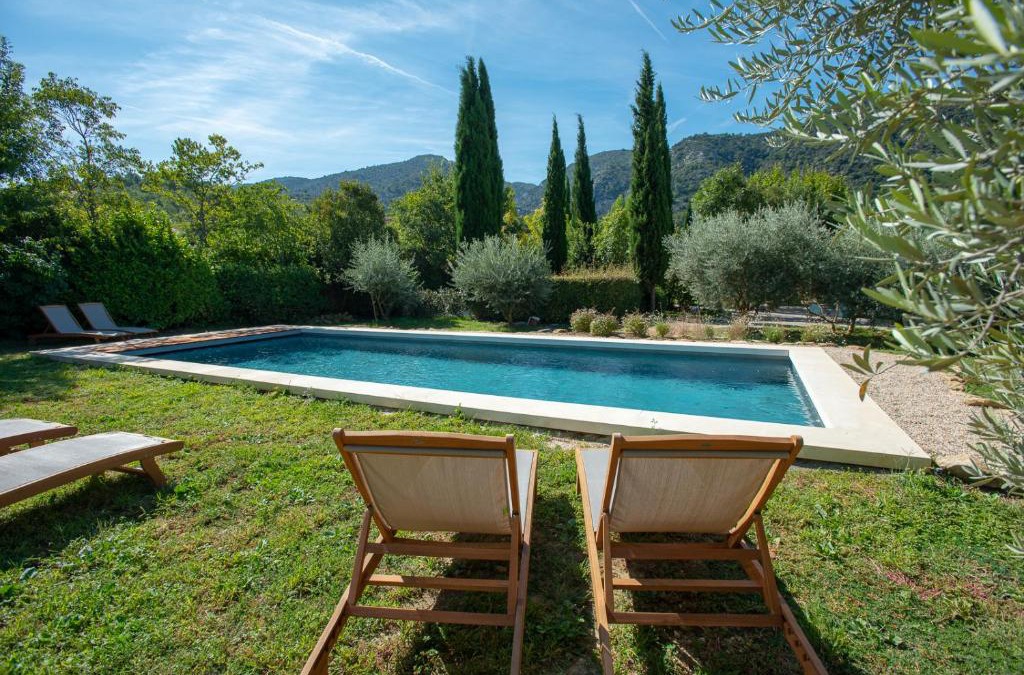 Oppede Bed & Breakfast | Le Champ des Oliviers